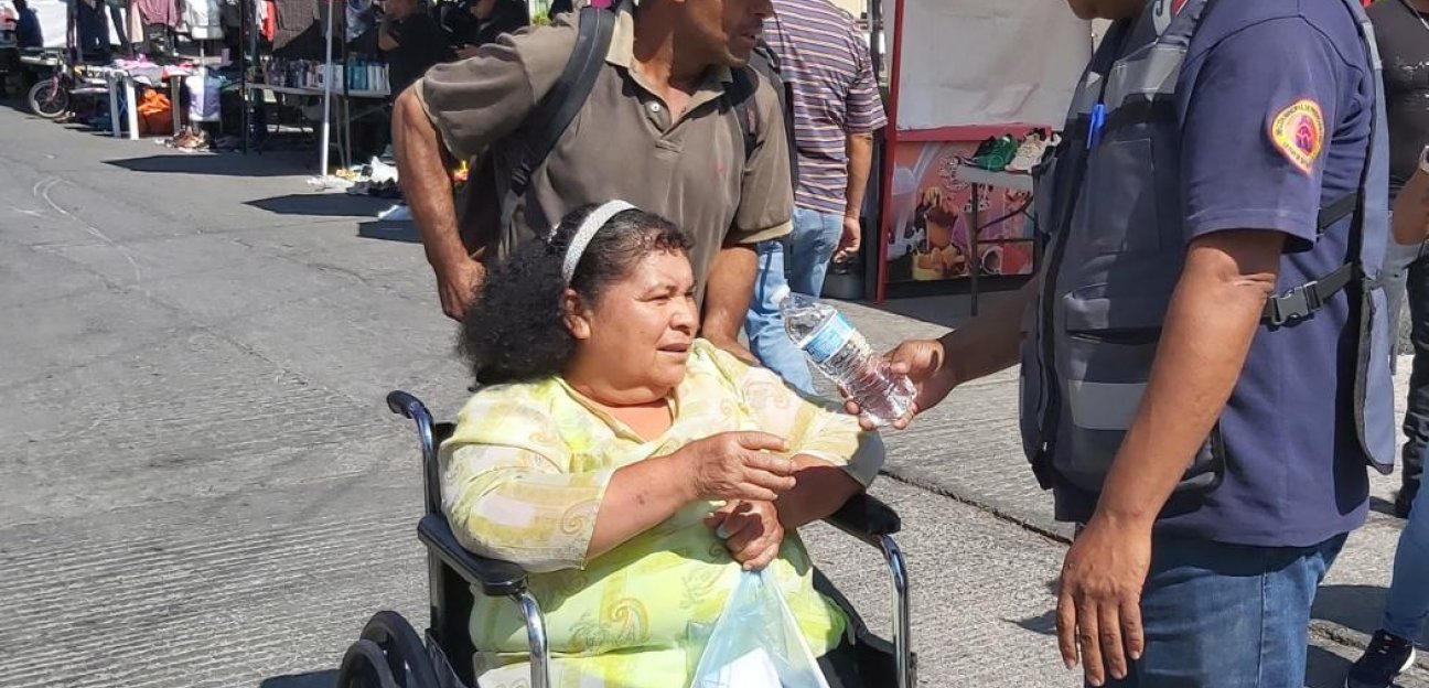 Ayuntamiento de Soledad apoya a la ciudadanía durante temporada de calor