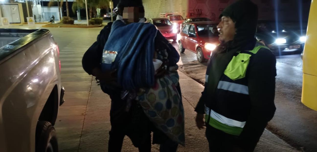 Protección Civil de Soledad brinda apoyo a personas vulnerables, ante bajas temperaturas