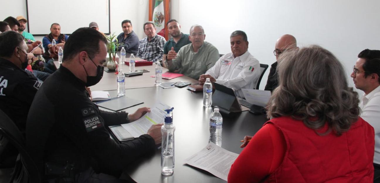 Lidera alcaldesa de Soledad reunión de trabajo con gremio transportista