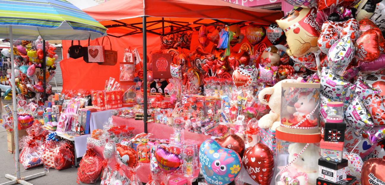Ayuntamiento de Soledad apoya al comercio local en festividades de San Valentín