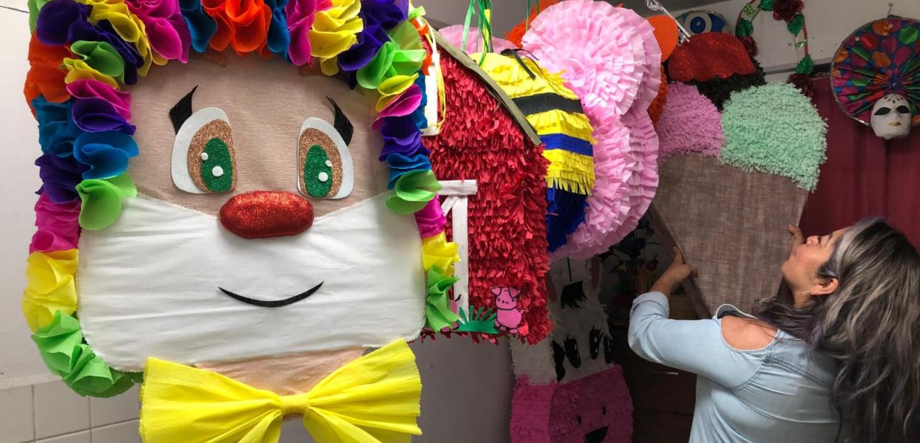 Promoción Ciudadana de Soledad celebra Día del Niños con entrega de piñatas en escuelas