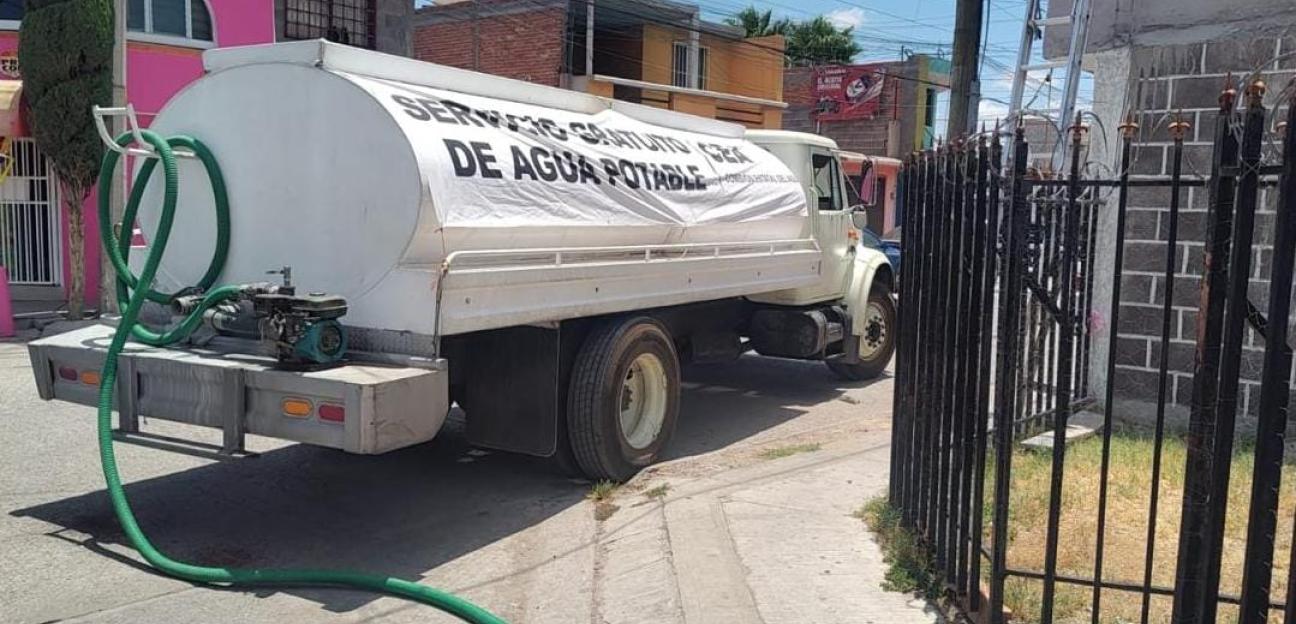 Gobierno de Soledad continúa distribución de agua en Zona Oriente